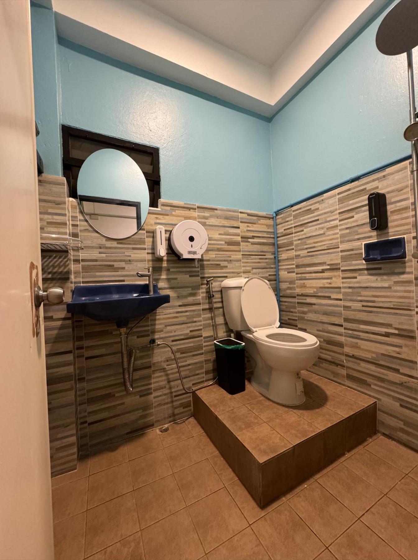 Hostel Revolution Chiang Mai - Old Town Zewnętrze zdjęcie